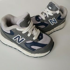 New Balance 499 Gray and Navy Blue infant size 4